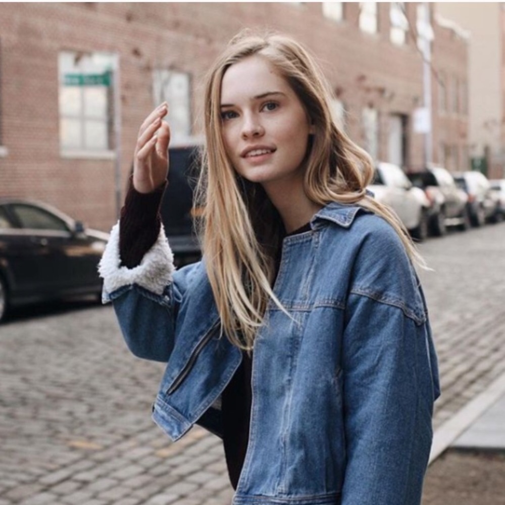 Brandy Melville Cropped Jean Jacket